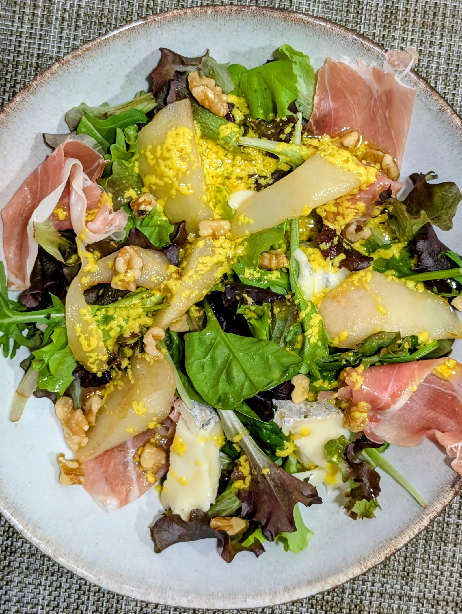 Ensalada De Pera Y Gorgonzola