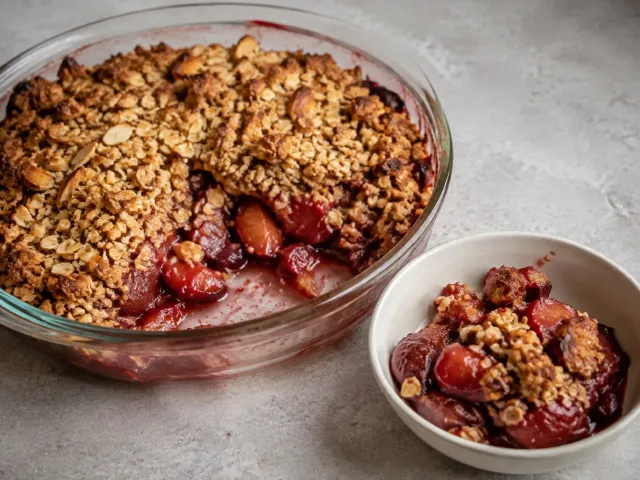 Crumble De Ciruelas Y Almendra