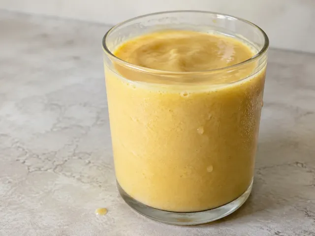 Smoothie Tropical Cremoso De Mango, Piña Y Coco