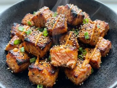 Dados de Salmón Crujientes en Airfryer (Salmon Bites) Glaseados con Soja y Miel